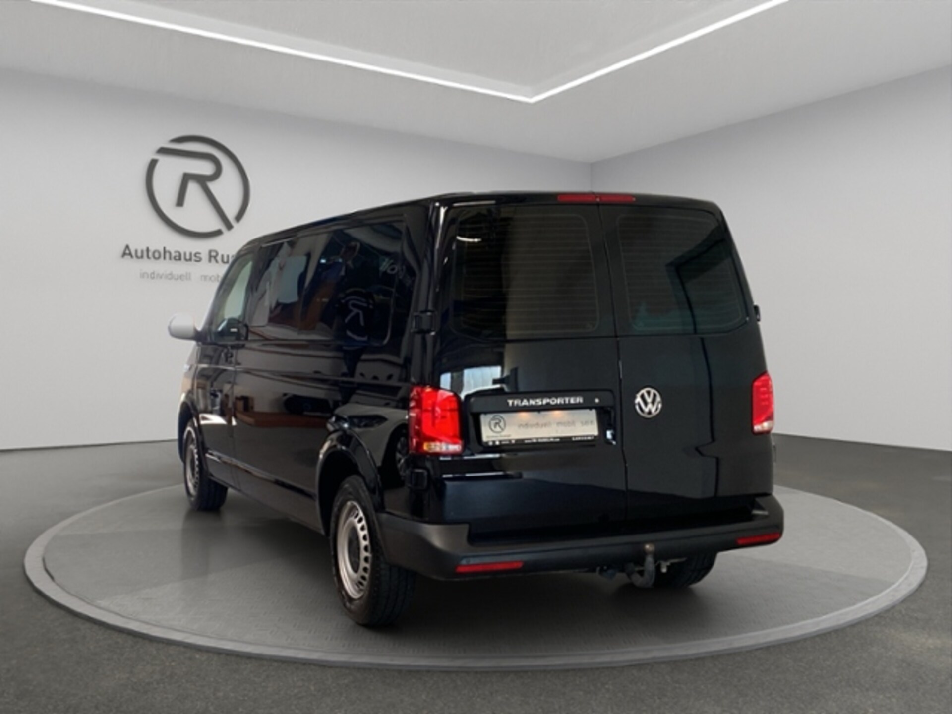 Volkswagen T6.1 Transporter Kombi langer Radstand