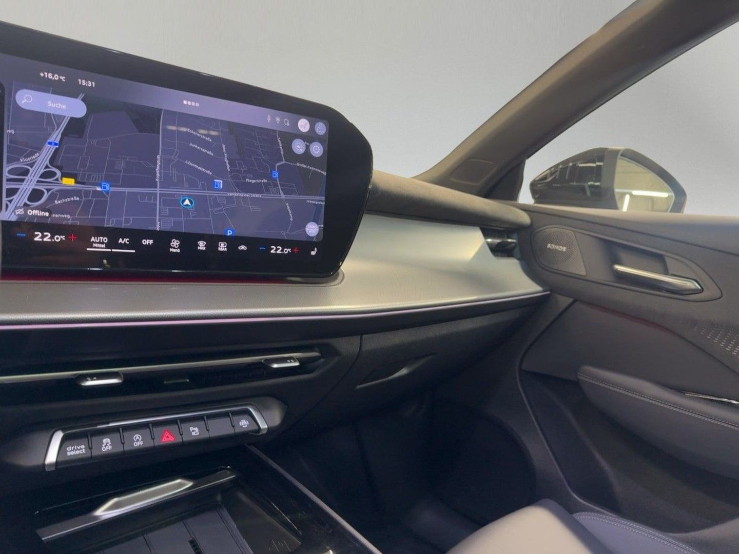 Bild über Audi Q3 SUV TDI quattro 142 kW S tronic - für weitere Informationen kontaktieren Sie den Audi Partner