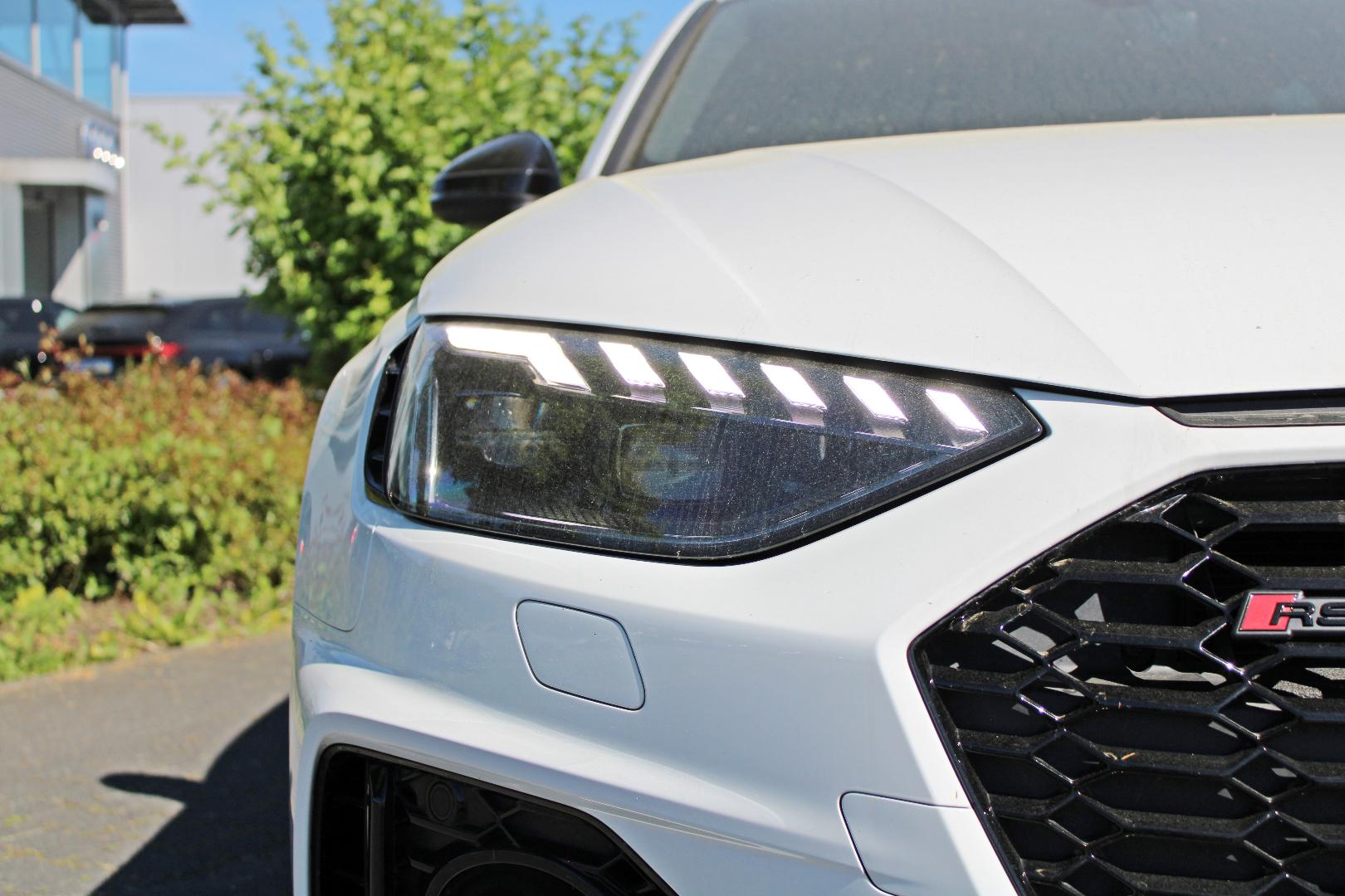 Image about Audi RS 4 Avant TFSI quattro tiptronic