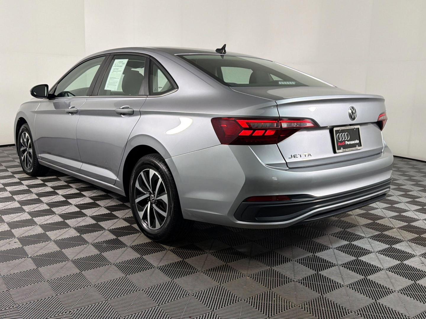 3VW5M7BU3RM079433
