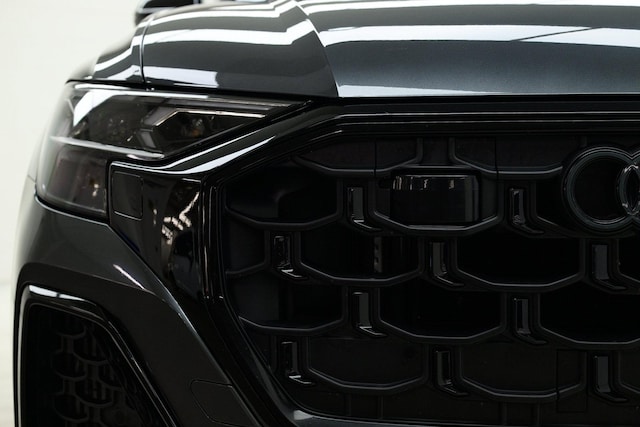 2025 Audi SQ8