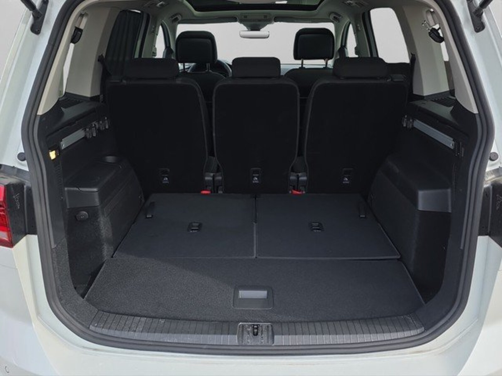 Volkswagen Touran – Bild 9
