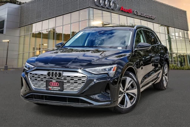 2024 Audi Q8 e-tron