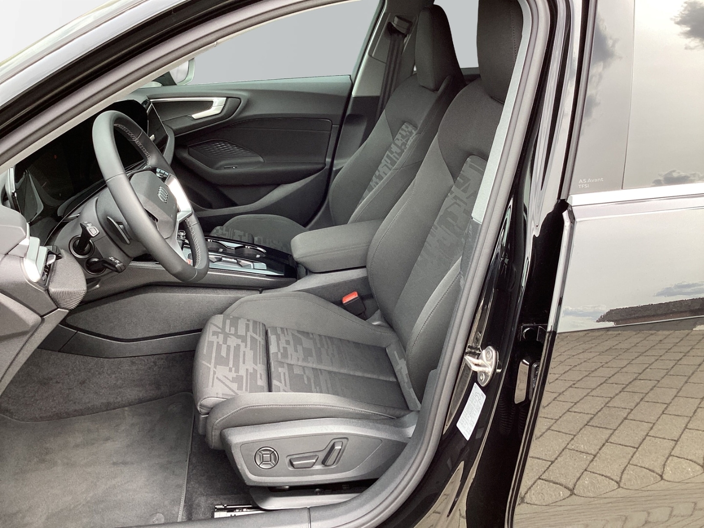 Bild über Audi A5 Avant TFSI S tronic - für weitere Informationen kontaktieren Sie den Audi Partner