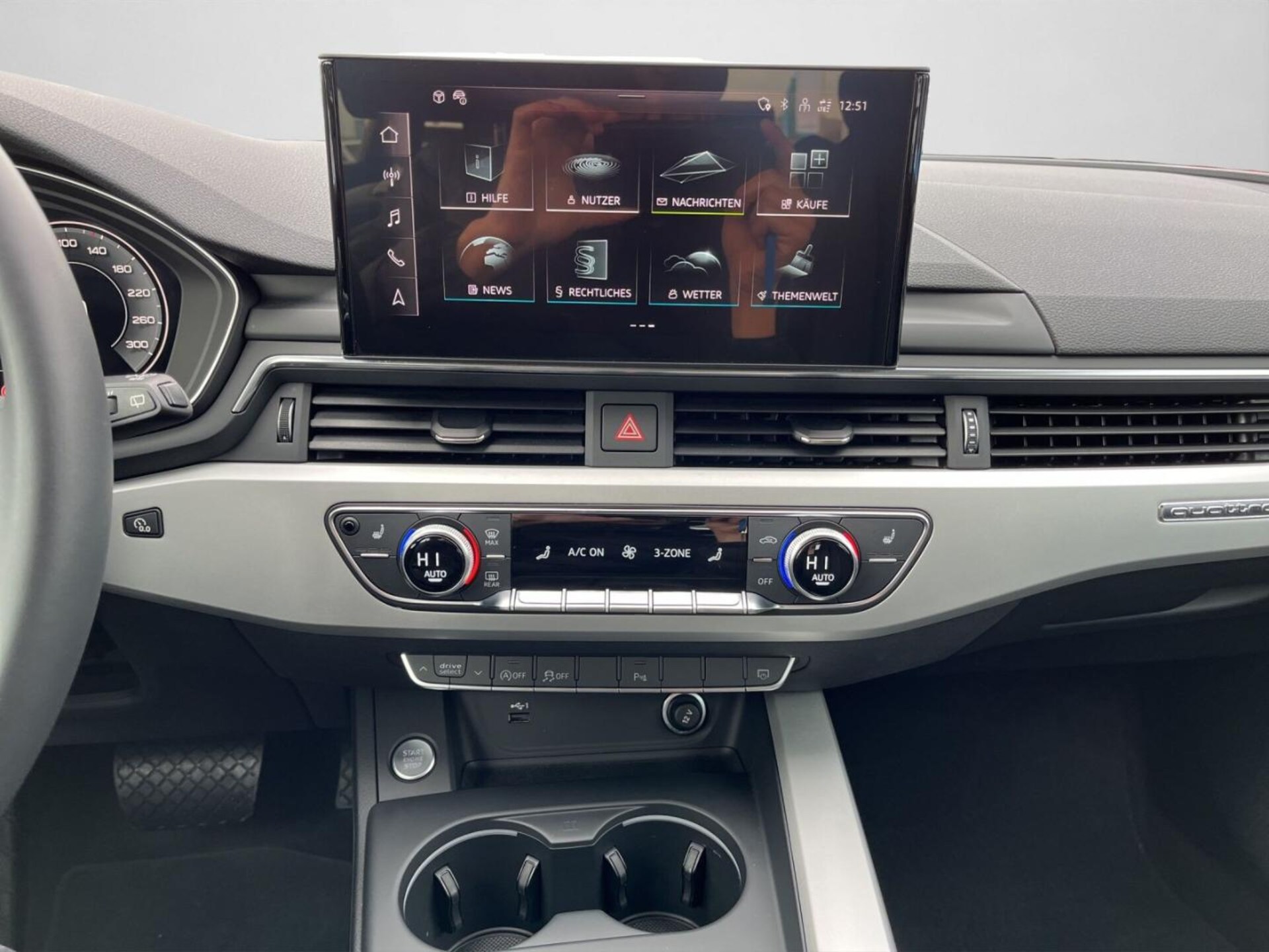 Audi A4 Avant S line