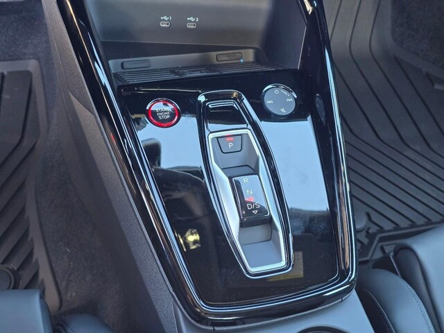 2026 Audi RS 3 Base - Photo 22