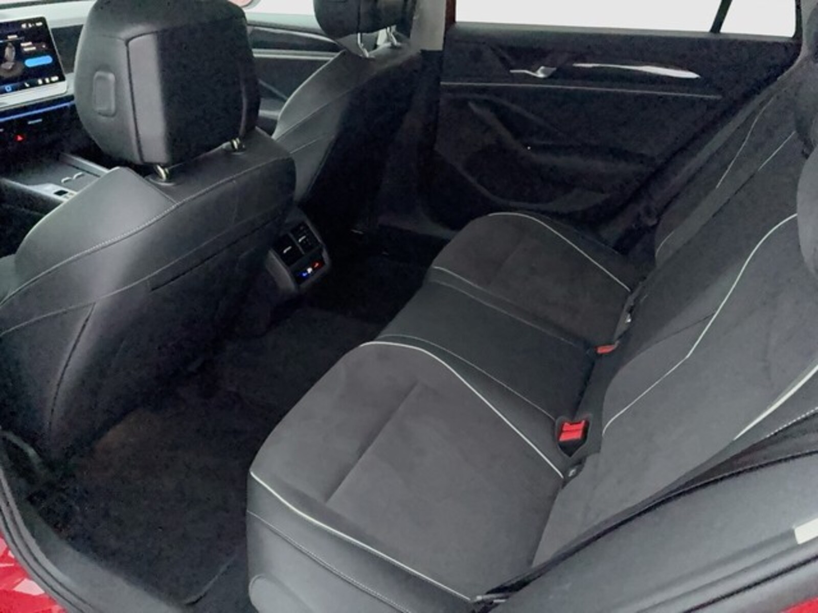Volkswagen Passat – Bild 13