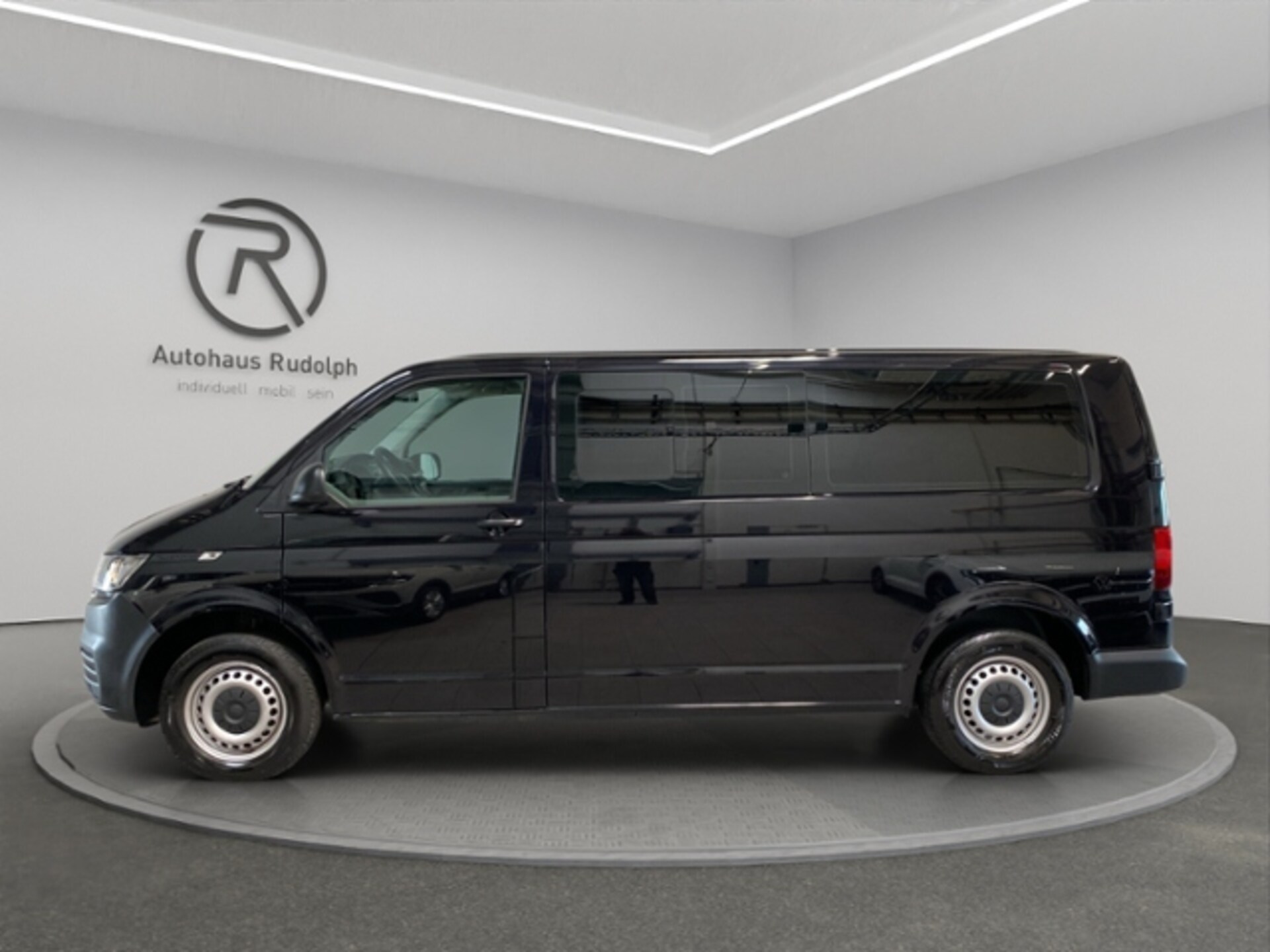 Volkswagen T6.1 Transporter Kombi langer Radstand