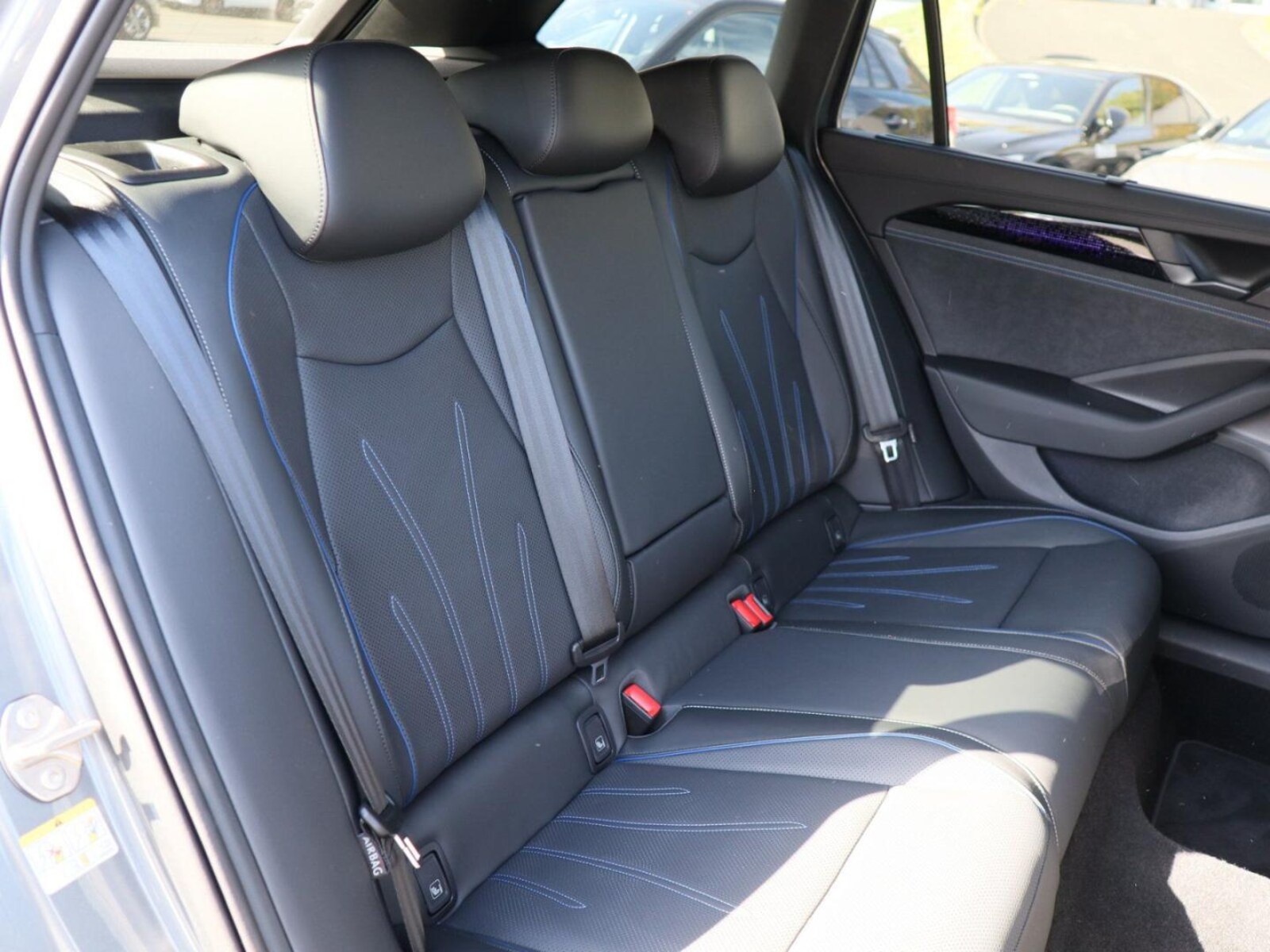 Volkswagen Passat – Bild 4