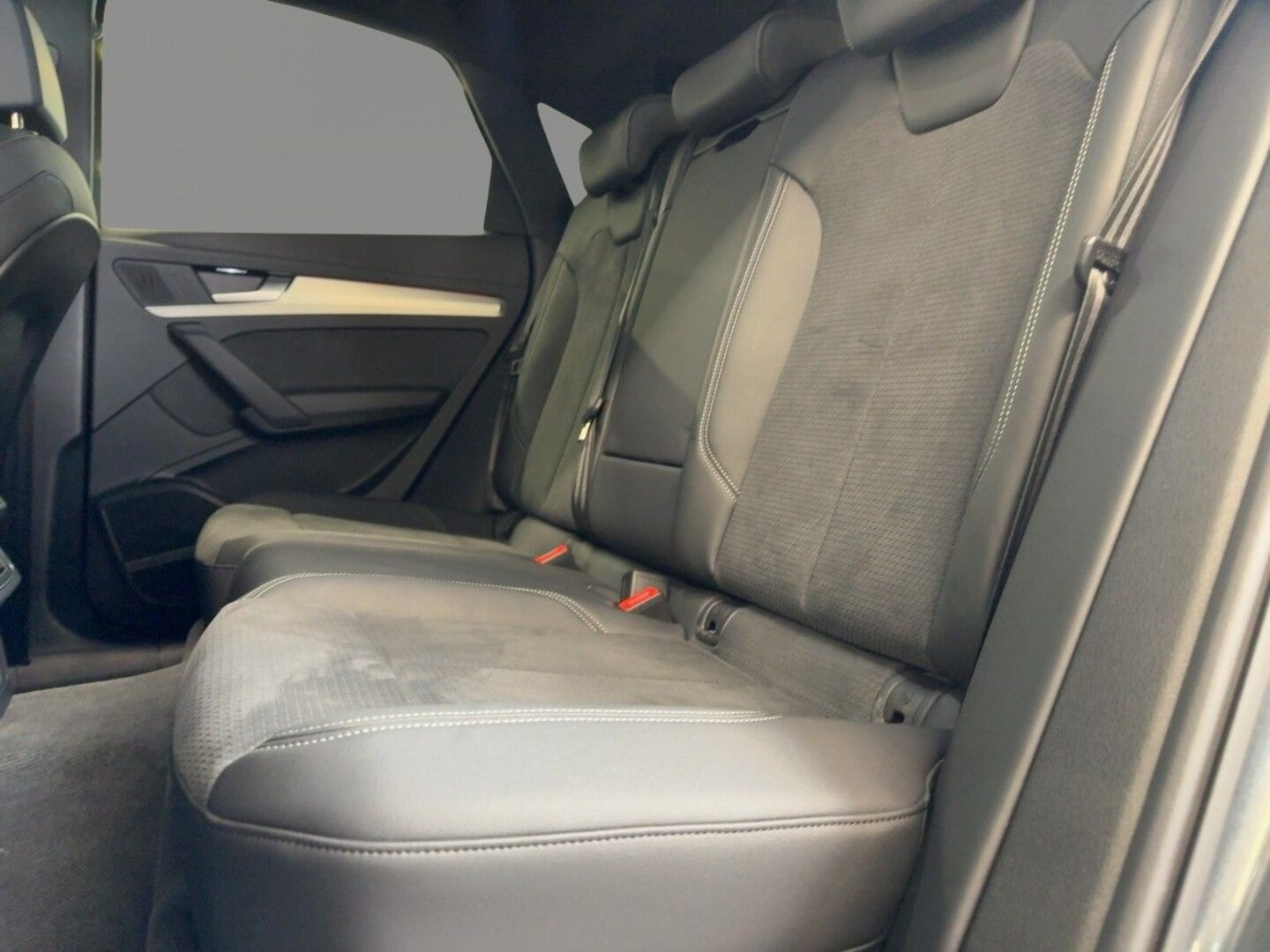 Bild über Audi Q5 Sportback 40 TDI quattro S tronic - für weitere Informationen kontaktieren Sie den Audi Partner