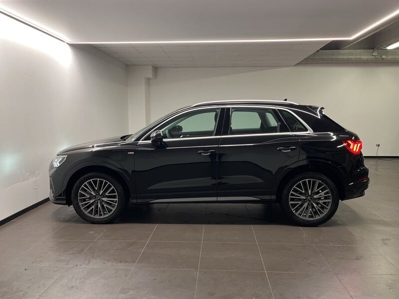 Immagine di Audi Q3 TFSI e S line edition 45 TFSI e 180 kW (245 CV) S tronic - Vista: for more details contact your dealer
