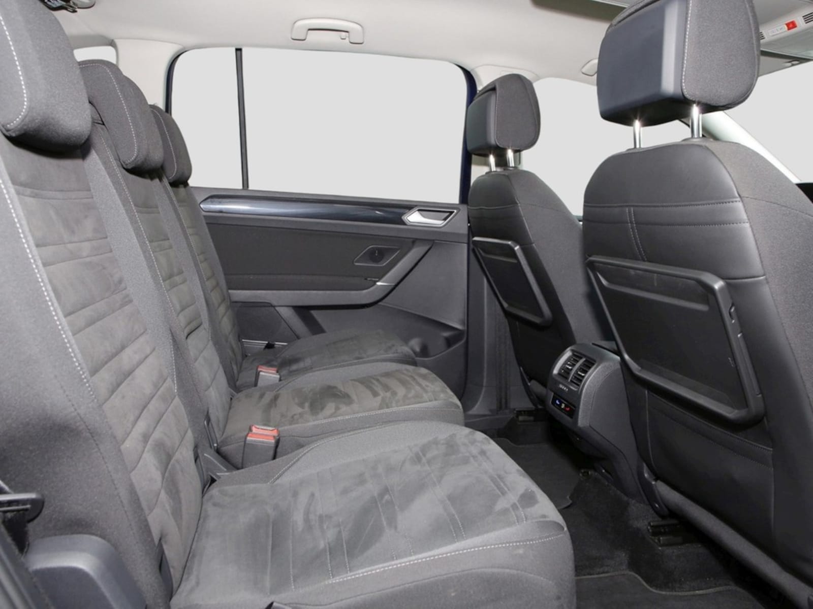 Volkswagen Touran – Bild 12