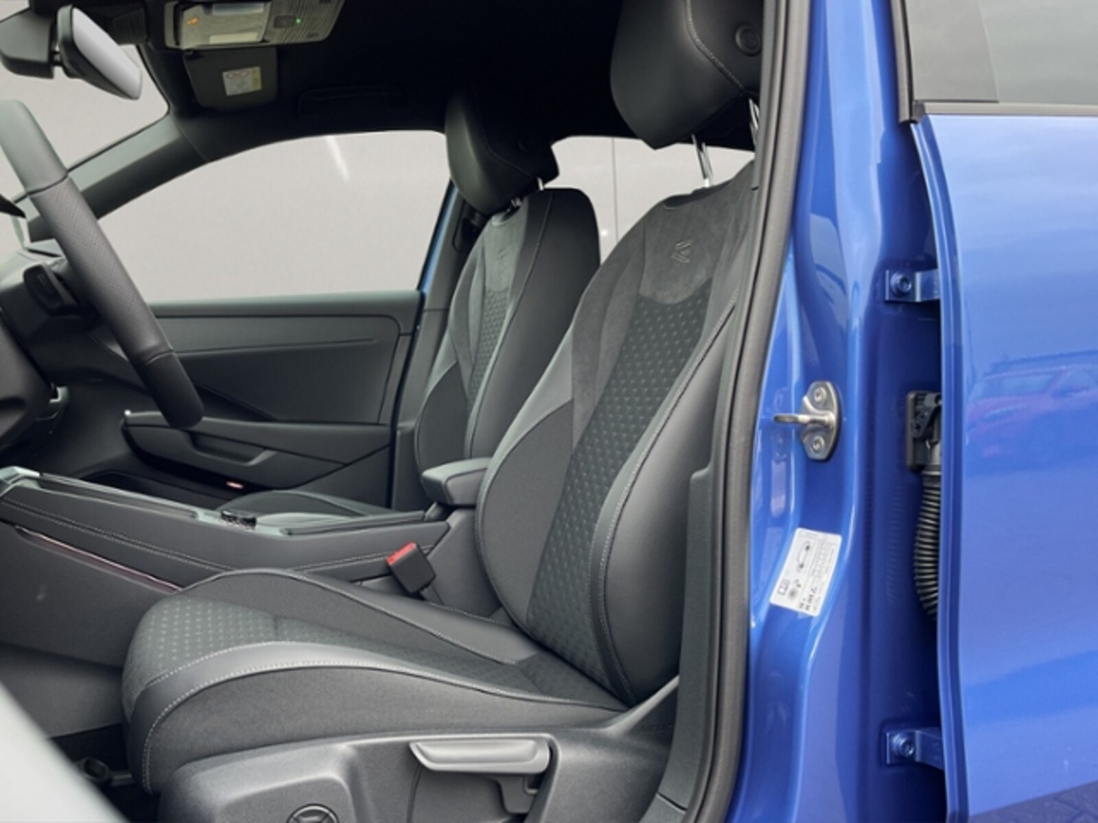 Volkswagen T-Roc – Bild 11