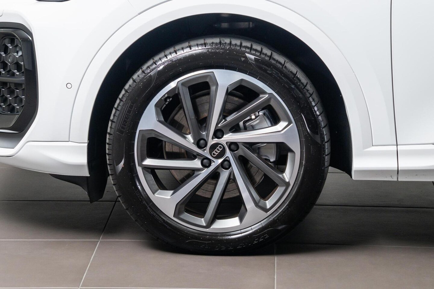 Image about Audi Q5 Sportback TDI quattro 150 kW sport