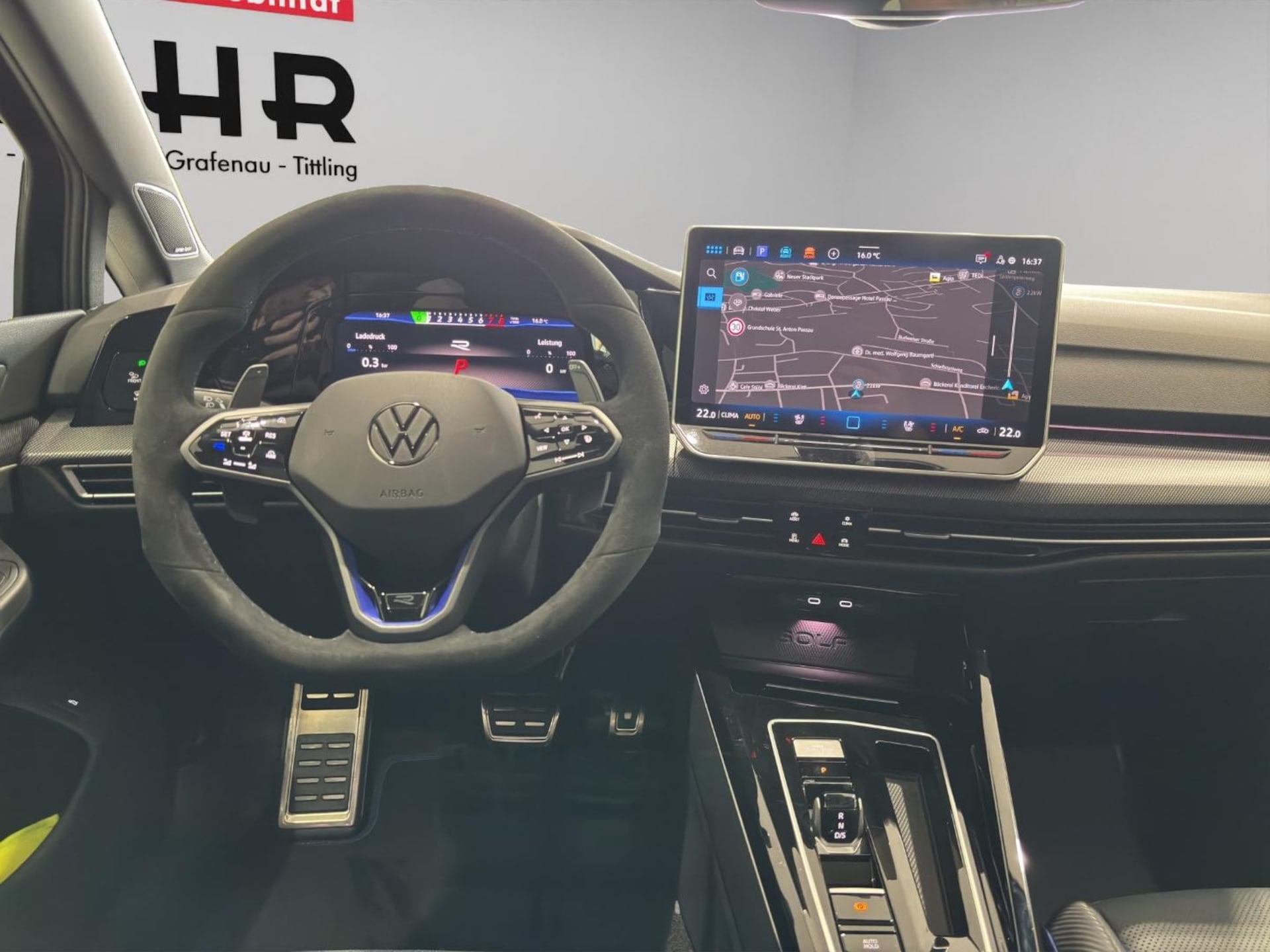 Volkswagen Golf Variant R