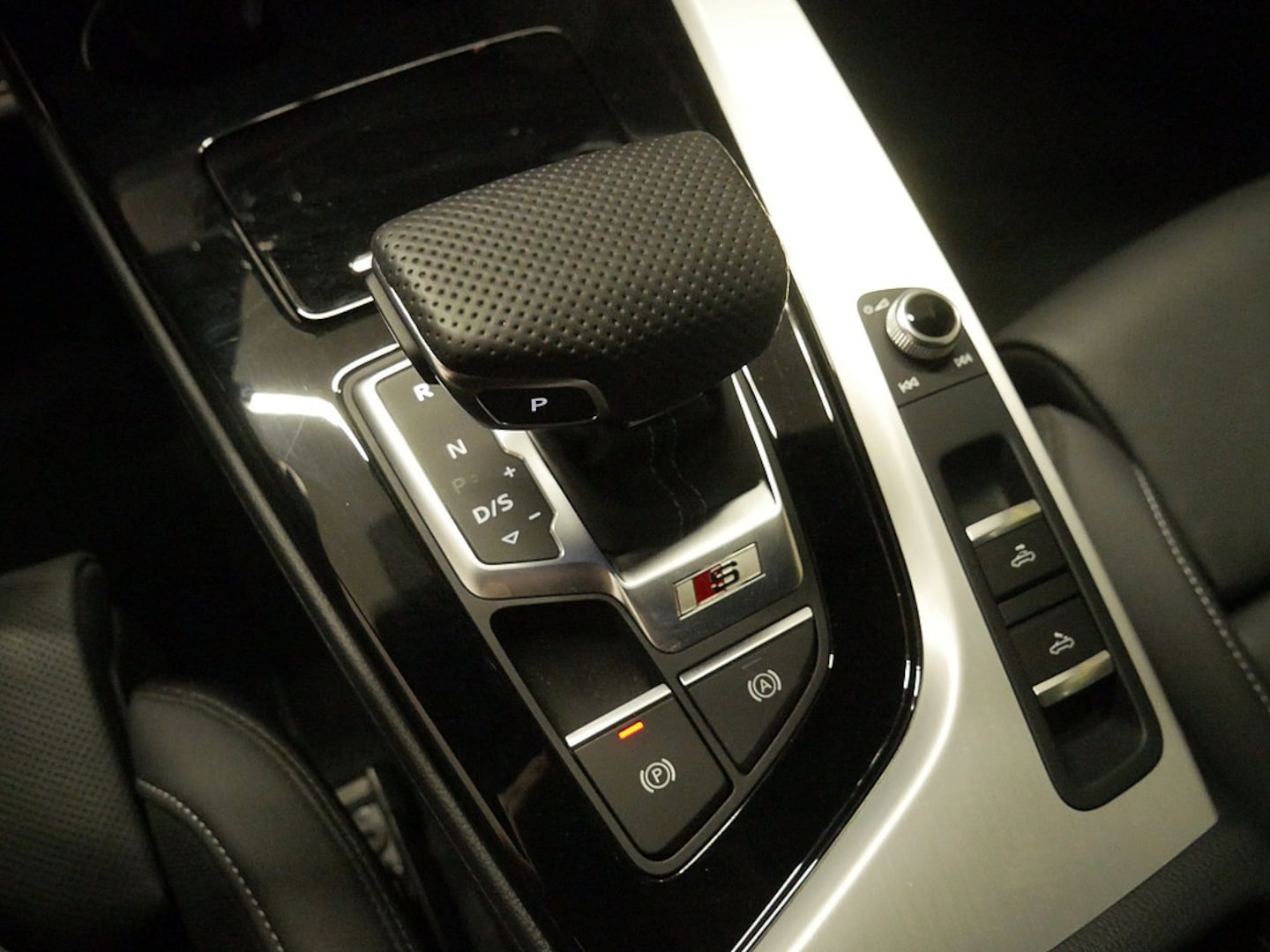 Bild über Audi S5 Cabriolet TFSI quattro tiptronic - für weitere Informationen kontaktieren Sie den Audi Partner
