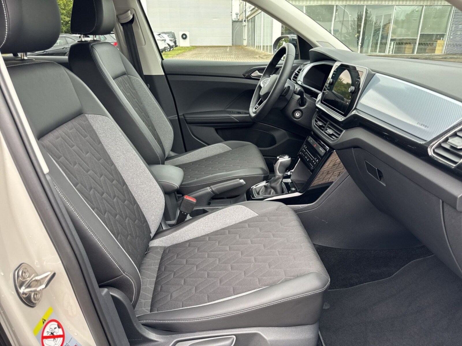 Volkswagen T-Cross – Bild 10
