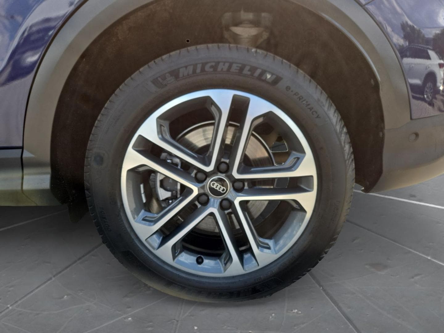 Bild über Audi Q5 SUV TDI quattro 150 kW S tronic - für weitere Informationen kontaktieren Sie den Audi Partner