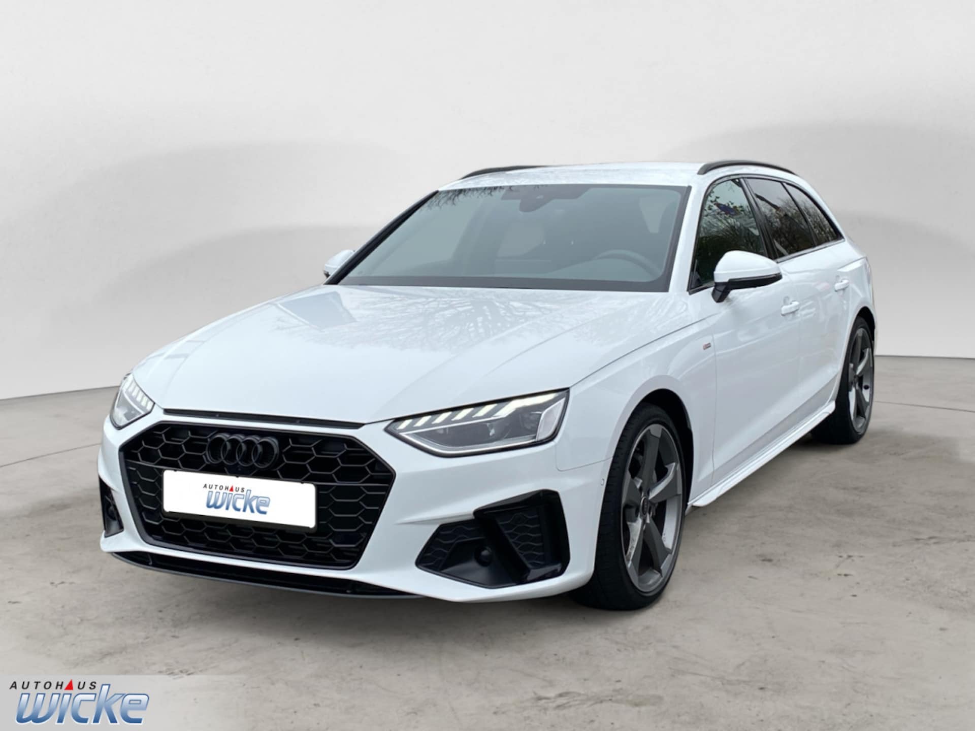Audi A4 Avant S line