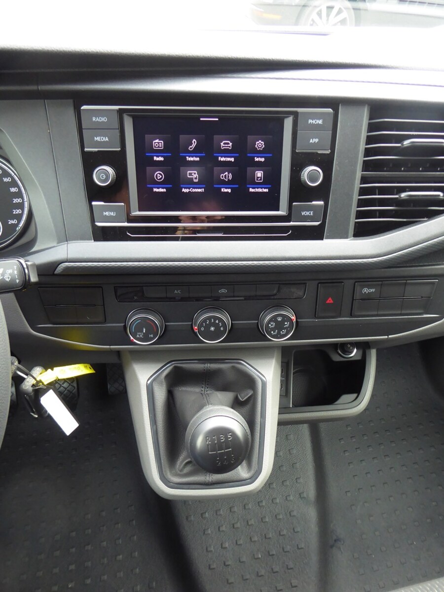 Volkswagen T6.1 Transporter Kasten kurzer Radstand – Bild 9