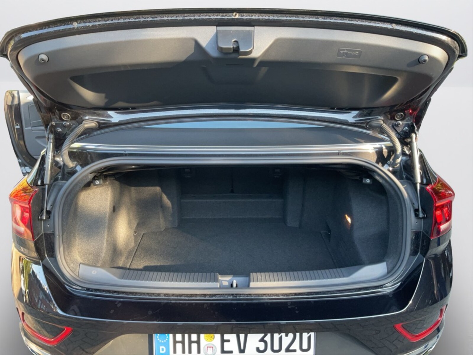 Volkswagen T-Roc Cabriolet – Bild 18