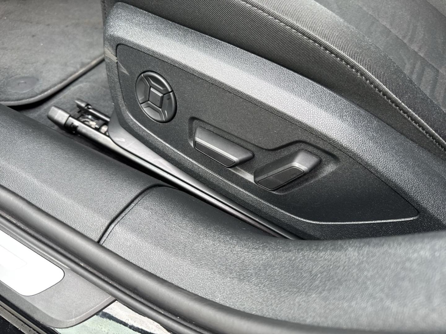 Bild über Audi A6 Limousine TDI 150 kW S tronic - für weitere Informationen kontaktieren Sie den Audi Partner