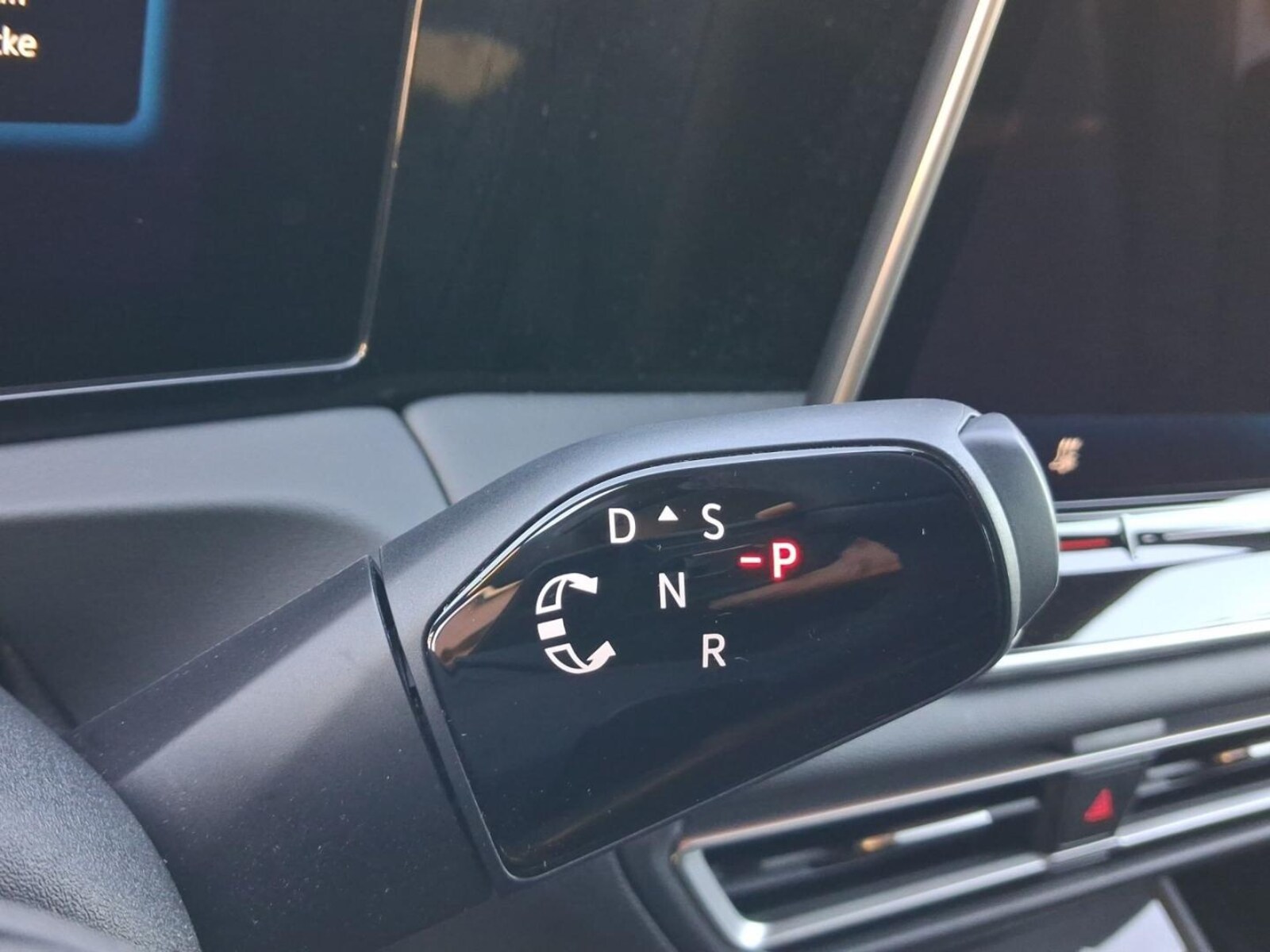 Volkswagen Tiguan – Bild 11