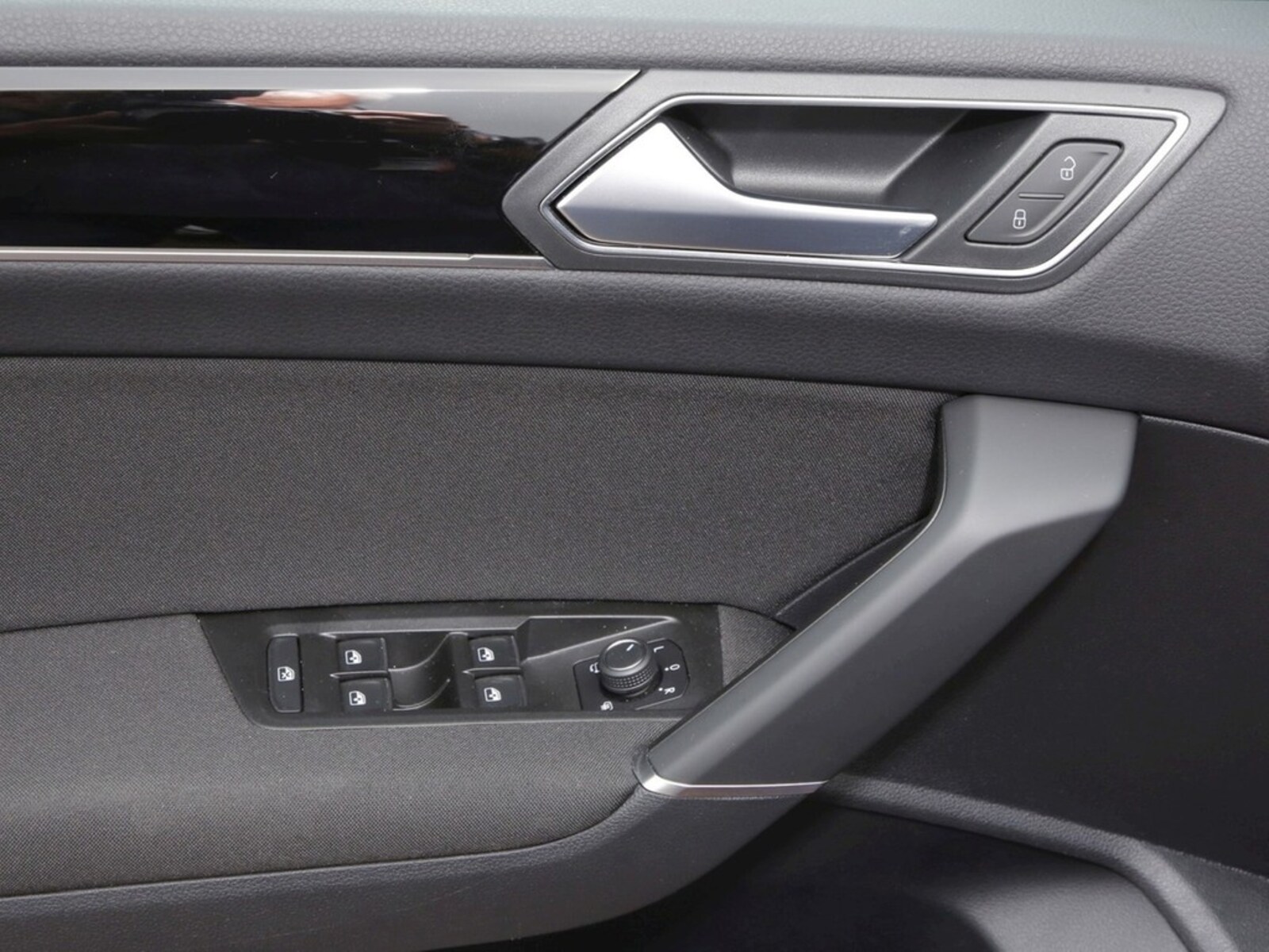 Volkswagen Touran – Bild 17