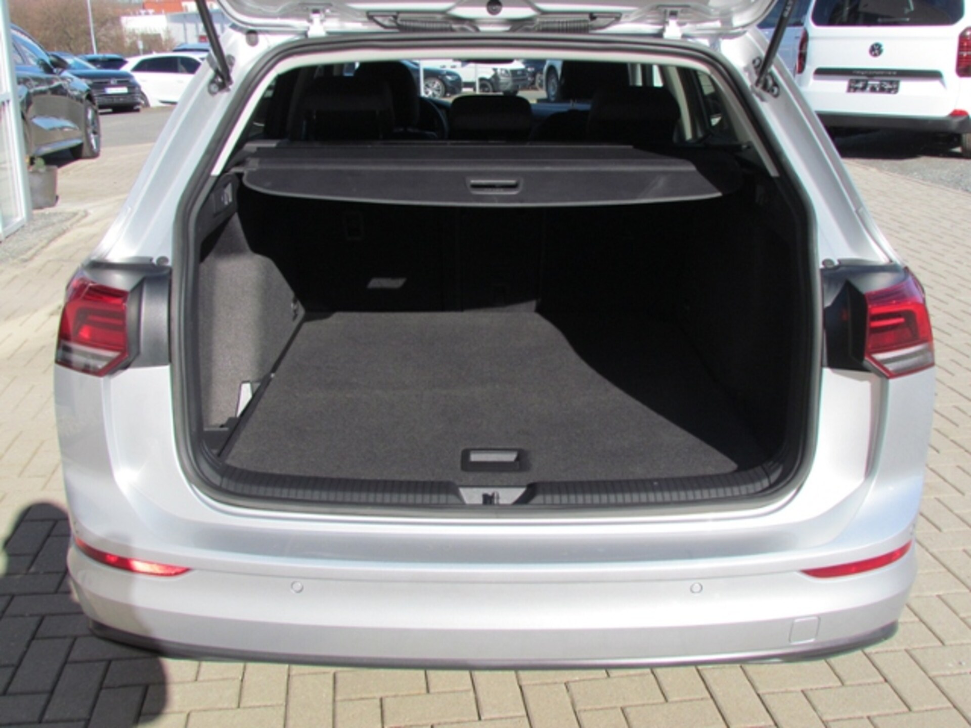 Volkswagen Golf Variant Life