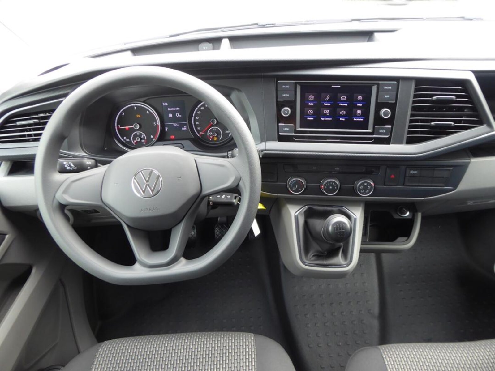 Volkswagen T6.1 Transporter Kasten kurzer Radstand – Bild 7