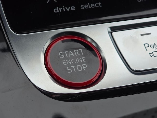 2026 Audi SQ8 Premium Plus - Photo 13