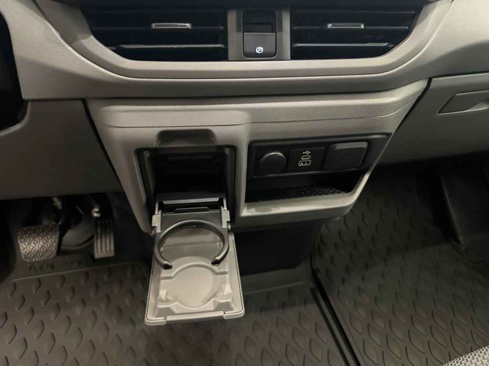 Volkswagen Transporter Pritschenwagen Doppelkabine – Bild 15
