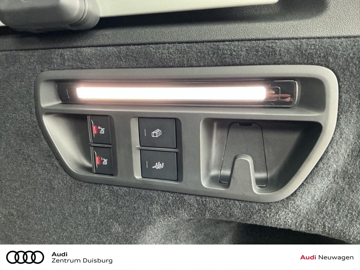 Bild über Audi Q7 SUV TDI quattro 220 kW tiptronic - für weitere Informationen kontaktieren Sie den Audi Partner