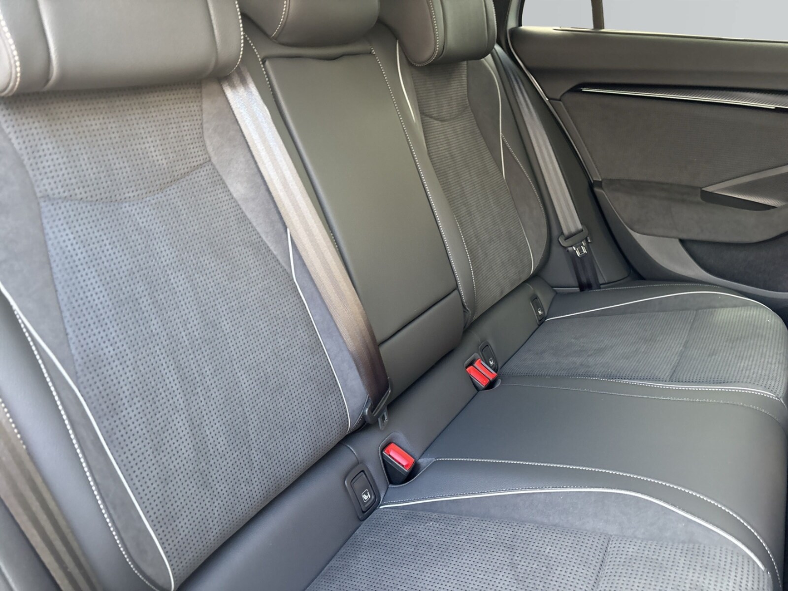 Škoda Superb Combi – Bild 9