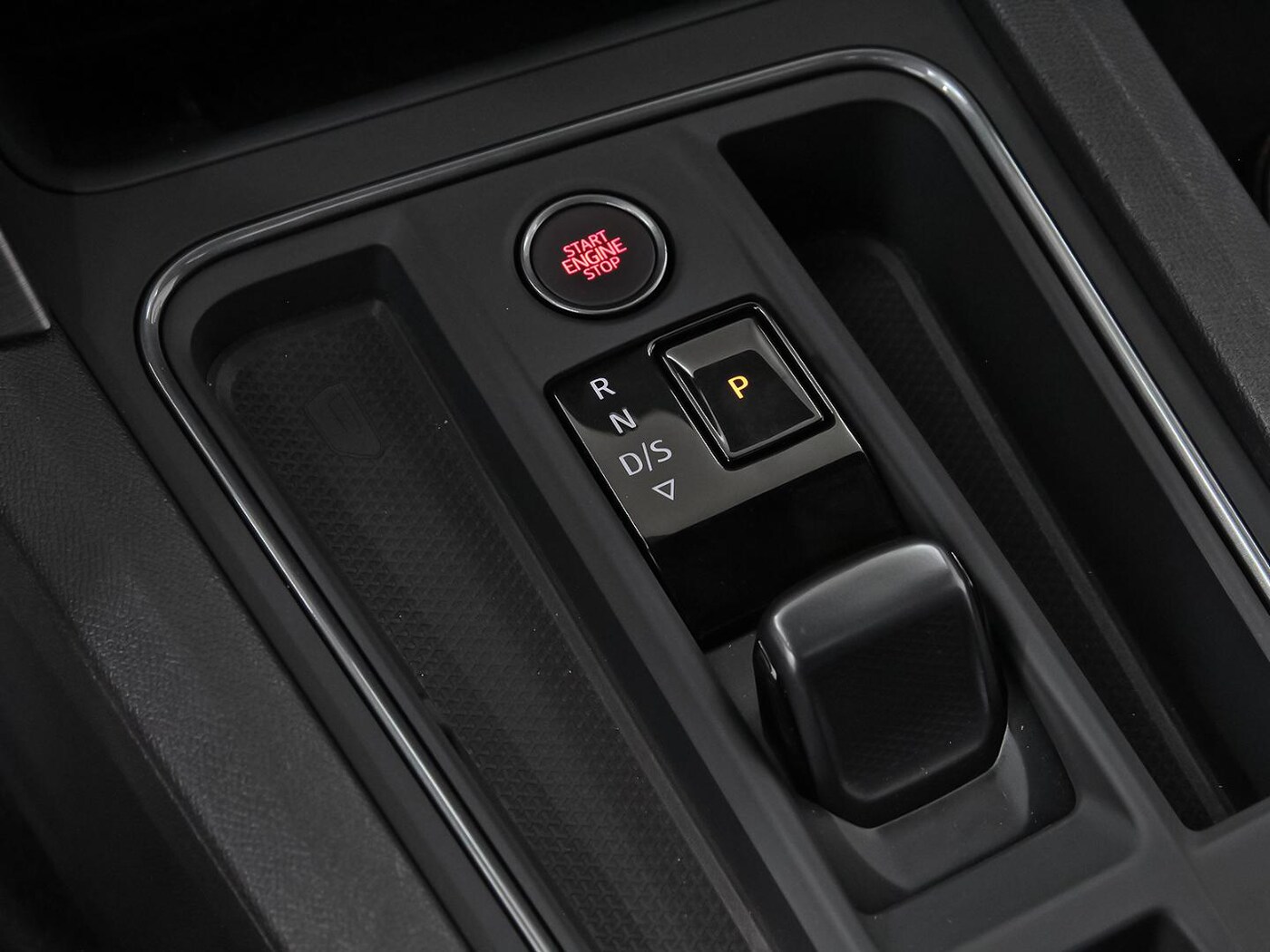 CUPRA Leon León 1.5 eTSI DSG 110 kW (150 CV) — photo 35