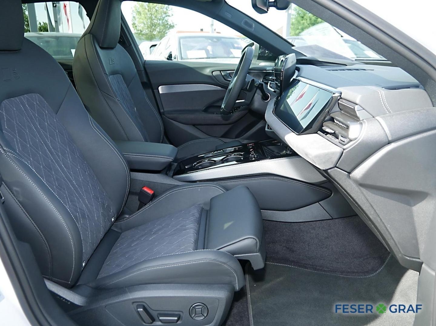 Bild über Audi A5 Avant TDI quattro 150 kW S tronic - für weitere Informationen kontaktieren Sie den Audi Partner