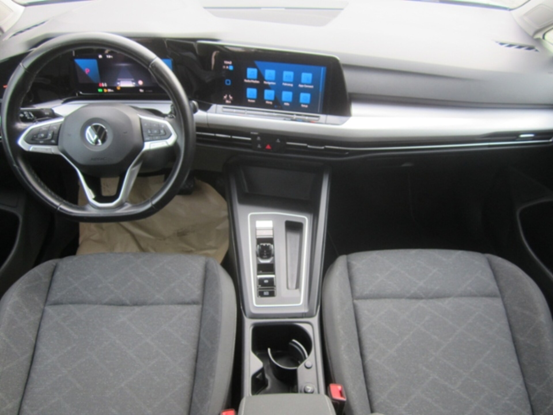Volkswagen Golf Variant Life