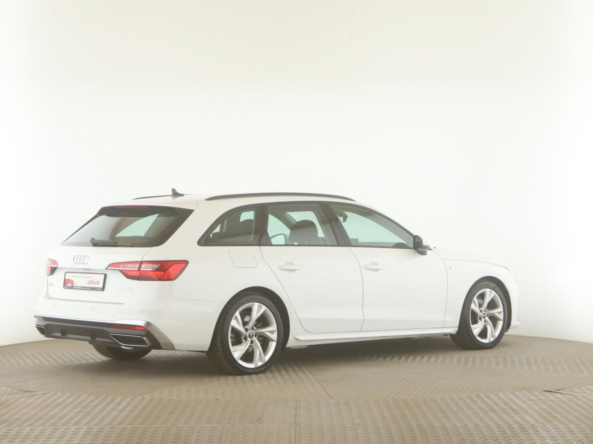 Audi A4 Avant S line