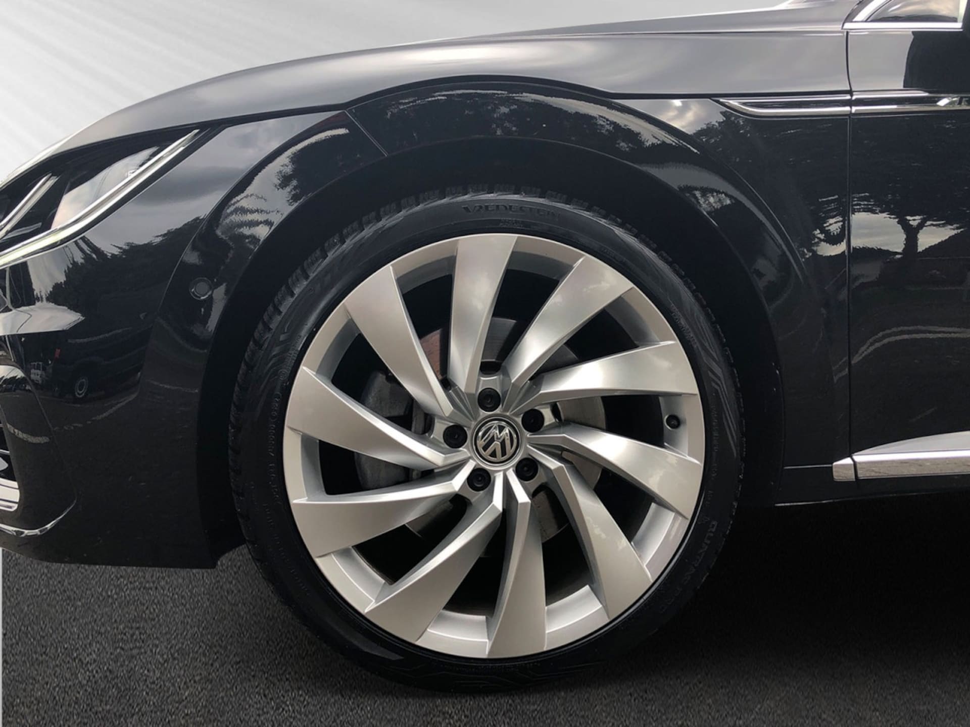 Volkswagen Arteon R-Line