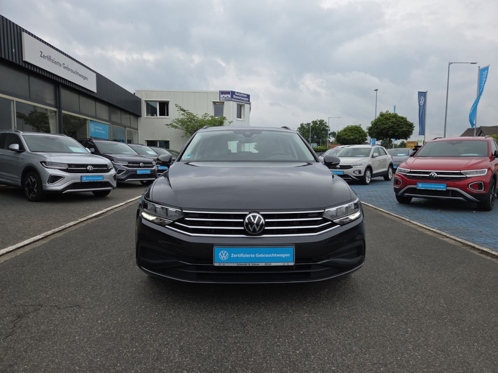 Volkswagen Passat Variant Basis-Modell