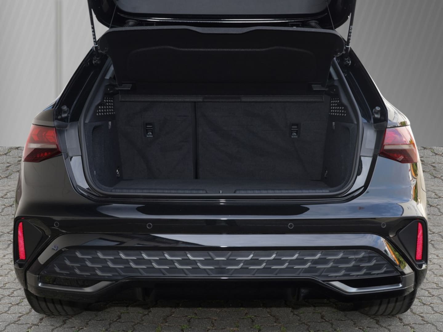 Bild über Audi A3 Sportback S line 35 TDI S tronic - für weitere Informationen kontaktieren Sie den Audi Partner