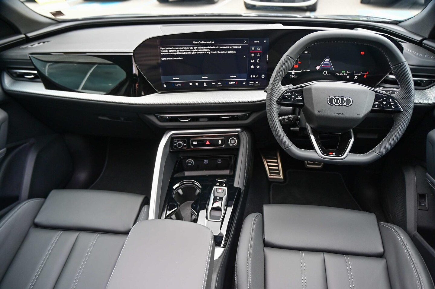 Image about Audi Q5 SUV TDI quattro 150 kW sport