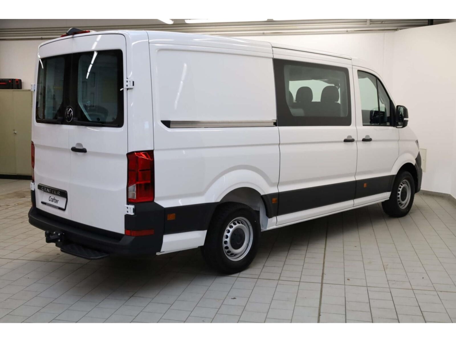 Volkswagen Crafter Kasten mittlerer Radstand – Bild 4