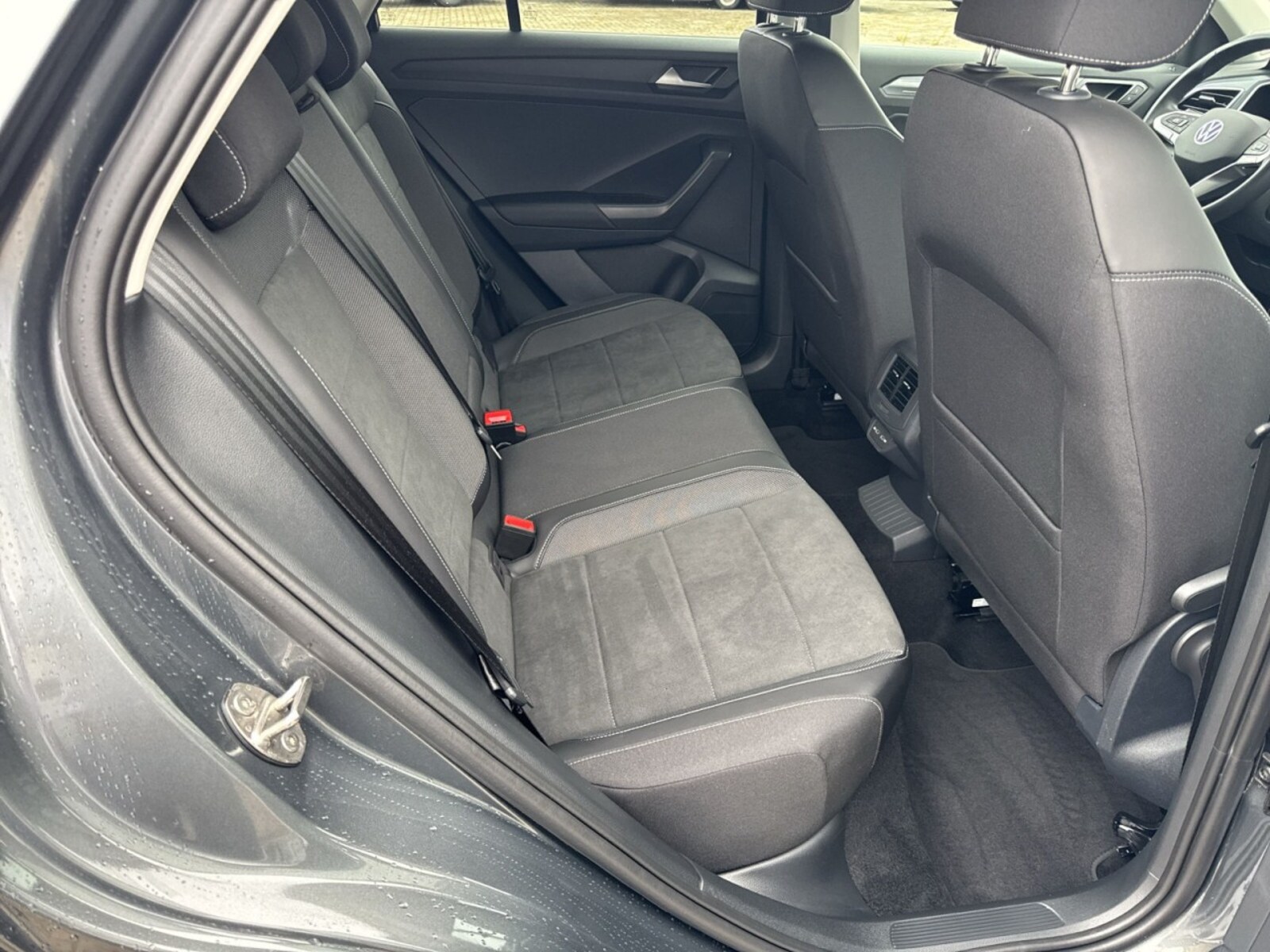 Volkswagen T-Roc – Bild 11