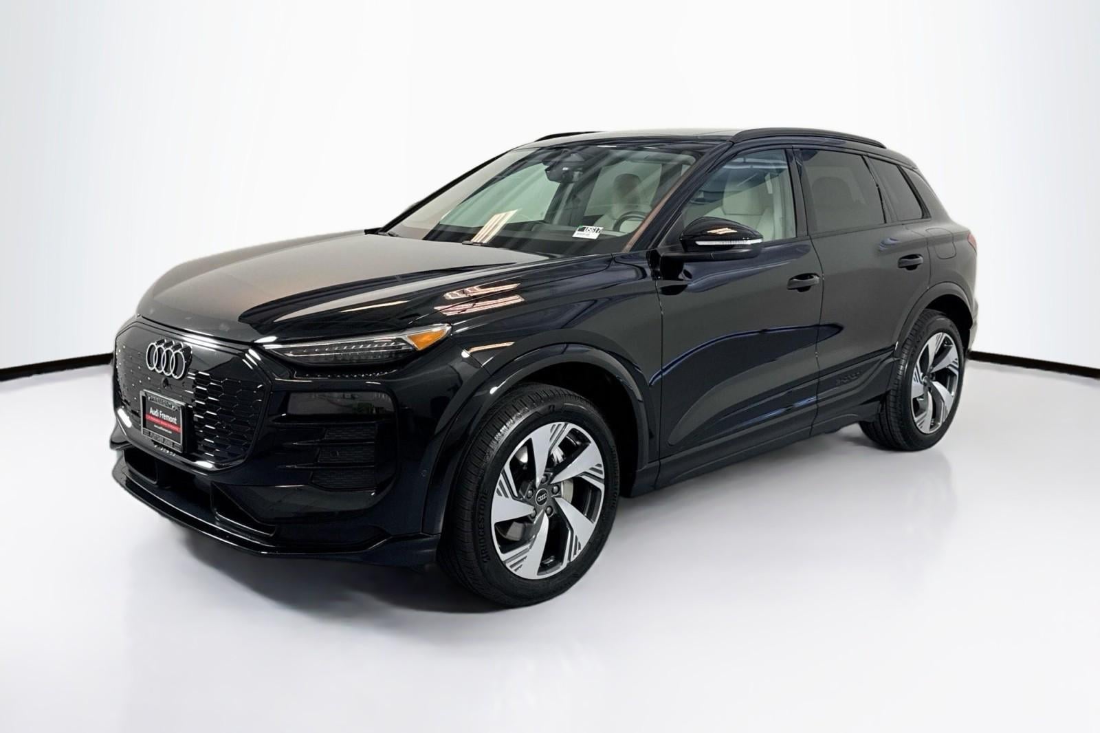 2025 Audi Q6 e-tron Premium Plus quattro's photo