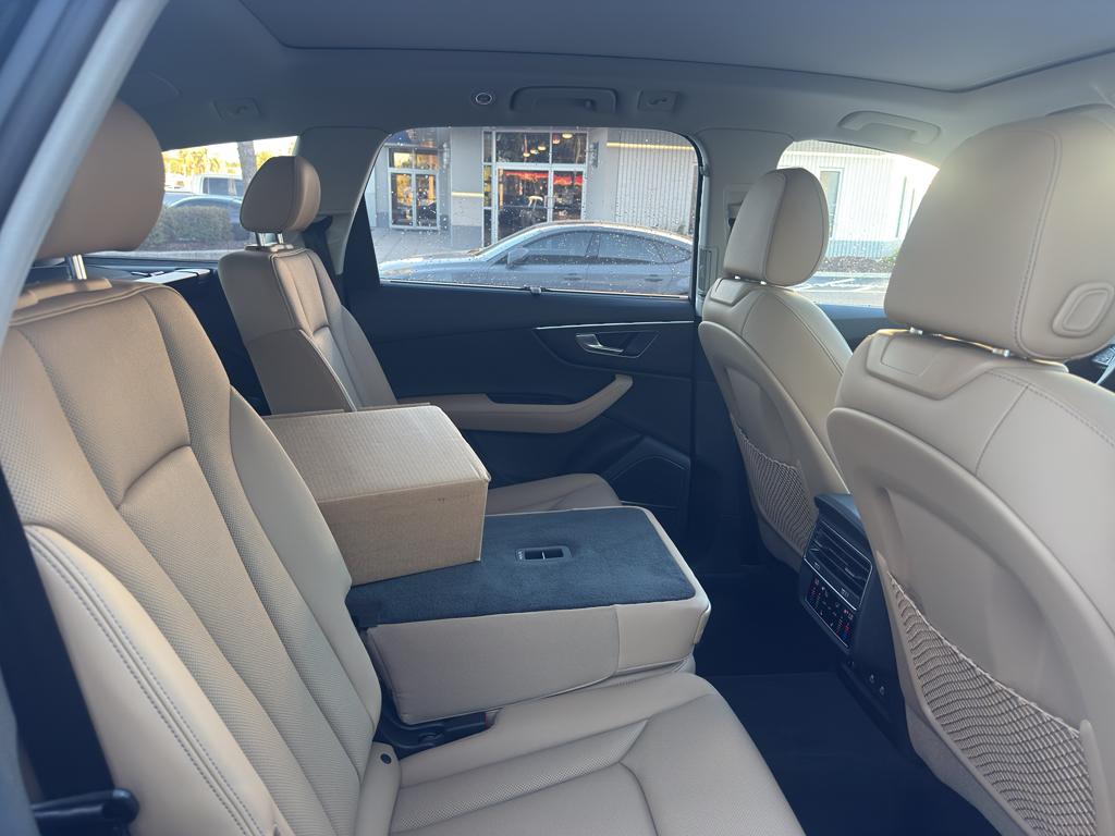 2025 Audi Q7 Premium Plus - Photo 18