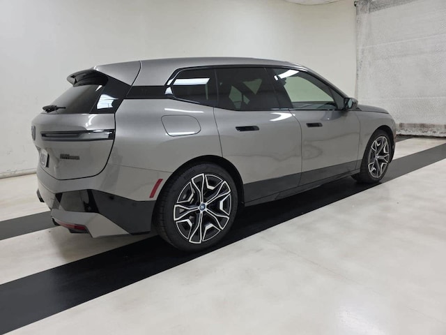 2023 BMW iX