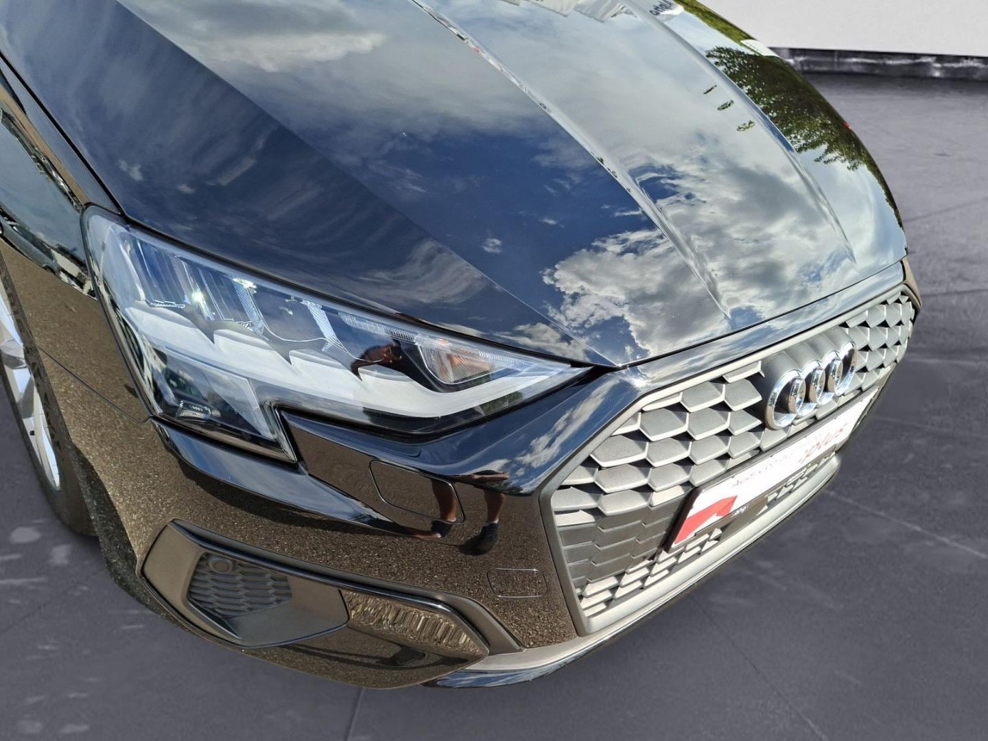 Bild über Audi A3 Sportback 30 TDI S tronic - für weitere Informationen kontaktieren Sie den Audi Partner