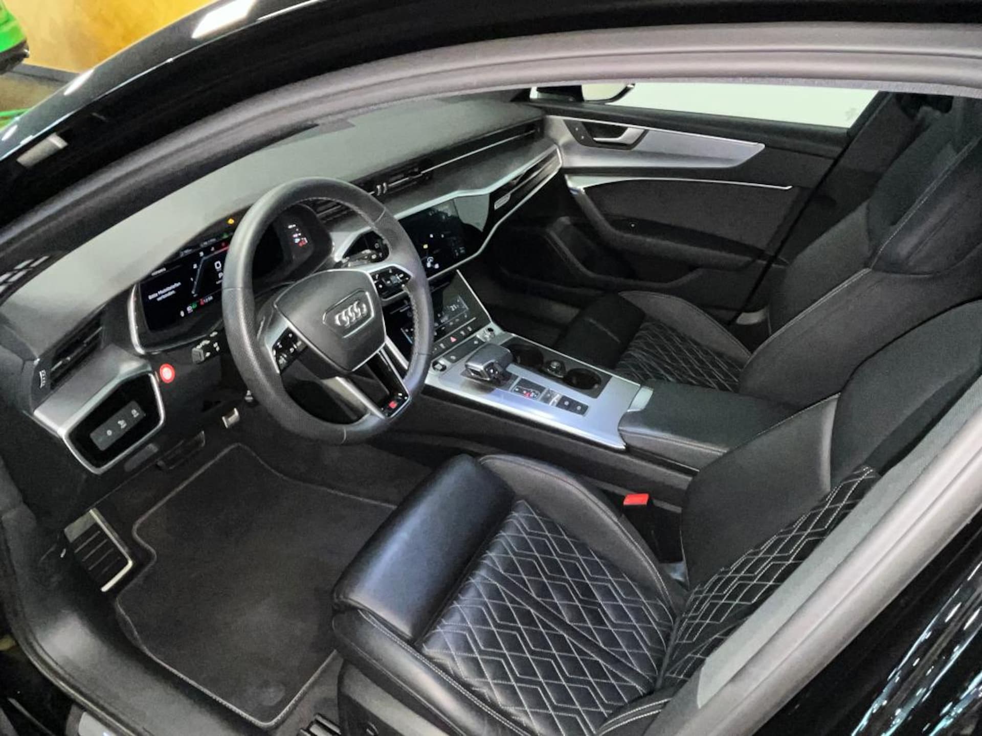 Audi A6 Avant S line