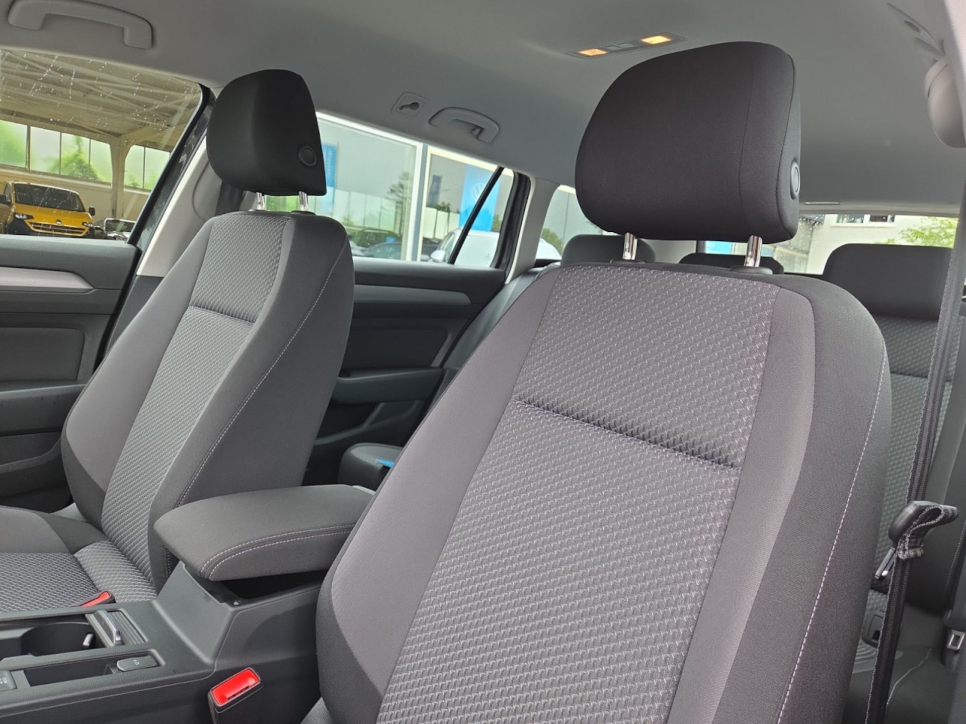 Volkswagen Passat Variant Basis-Modell